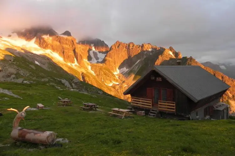 Night in refuge 4 Gliere Alps refuge