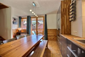 chalet-rubis-table