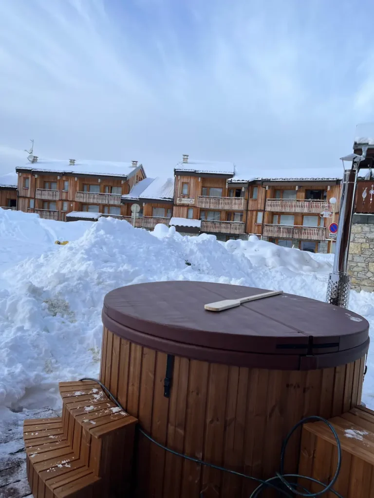 chalet with jacuzzi