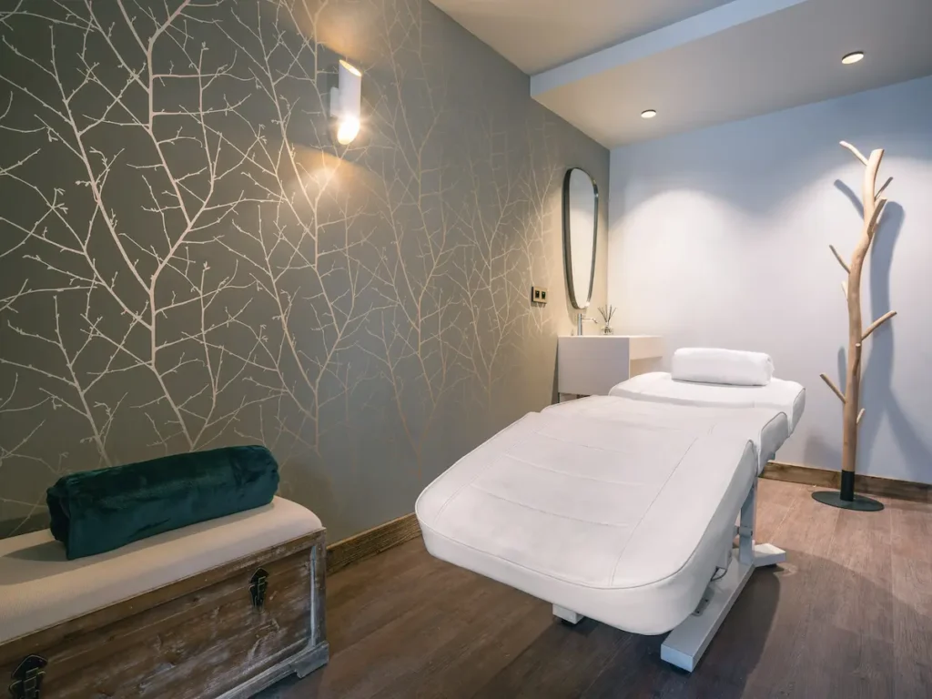Massage 2 massage room