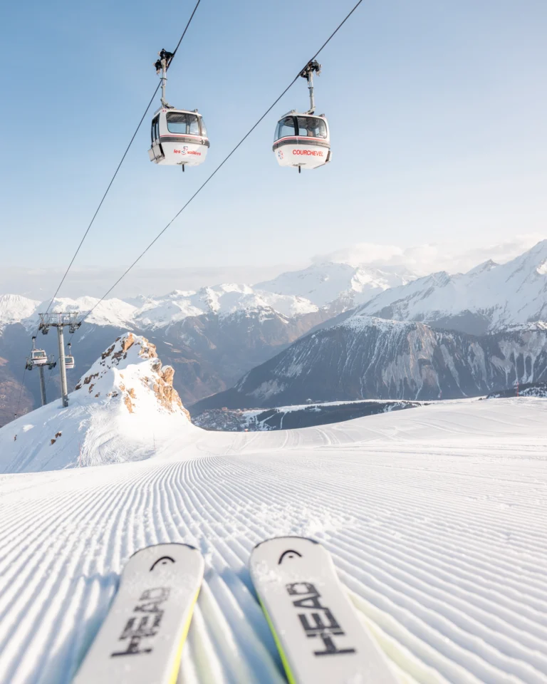 Skiing in Courchevel: The Ultimate Guide to an Unforgettable Experience in the Alps 1 Courchevel skiing