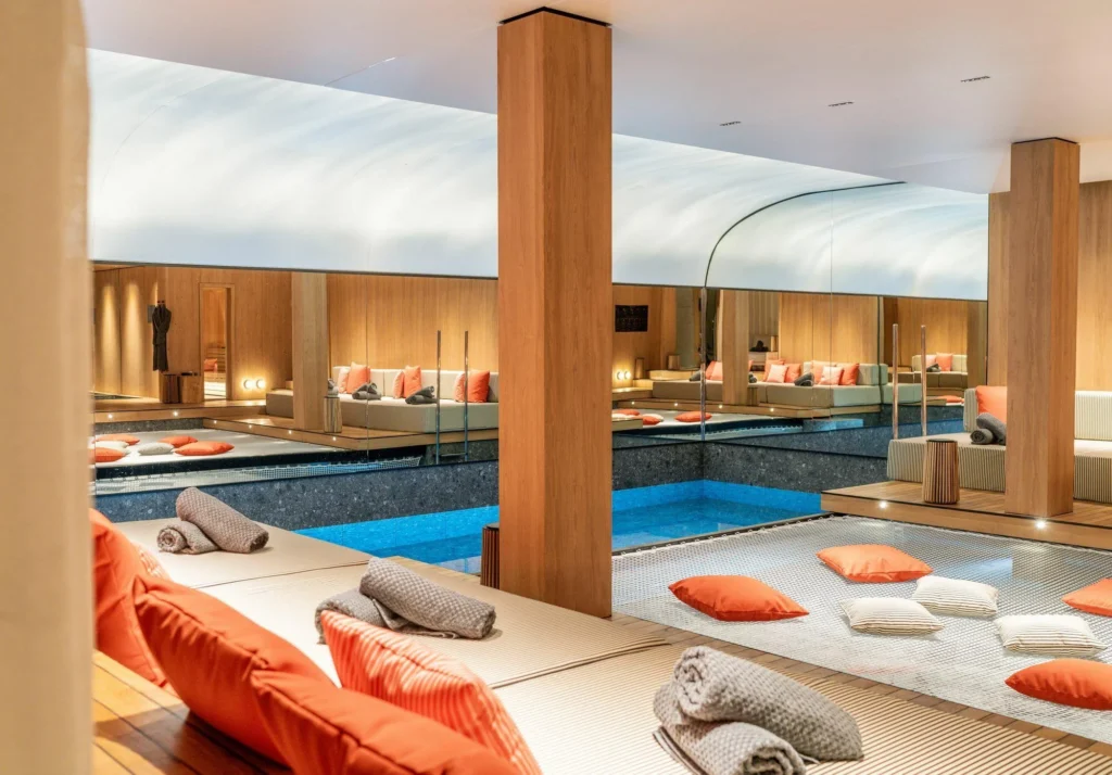 Chalet piscine : notre guide des plus beaux chalets dans les Alpes 22 location chalet courchevel le praz
