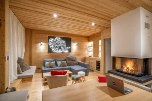 Chalet Saule à Arc 1600 - salon avec cheminée