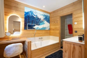 Chalet Saule à Arc 1600 - salle de bain avec baignoire