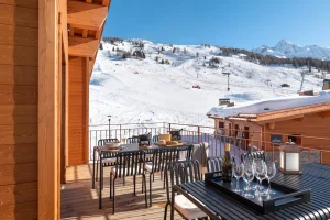 location chalet pied des pistes les arcs