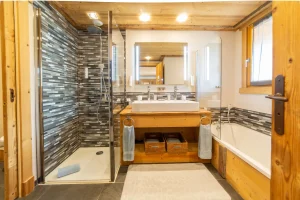 chalet ferme meribel_Bedroom1-5