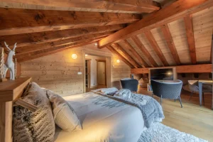 chalet ferme meribel_Bedroom3-1