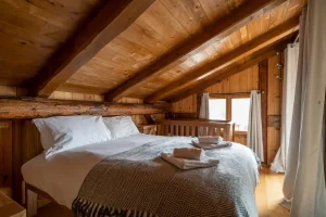 ski chalet to rent for 15 people