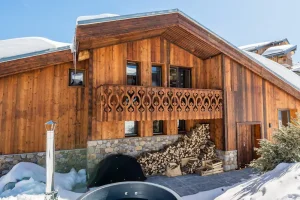 chalet with jacuzzi