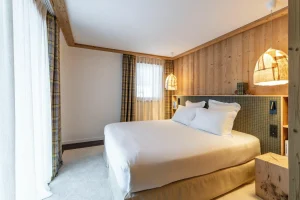chalet rental Courchevel for 10 people