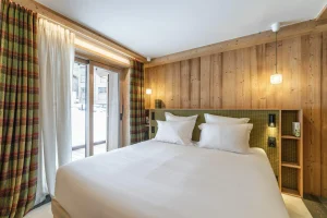 chalet rental Courchevel 8 people