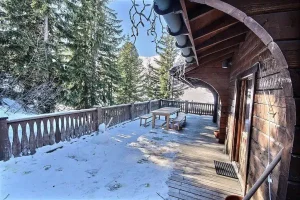 ski chalet with jacuzzi