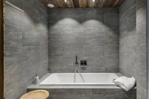 apartment alpin meribel - en-suite bathroom