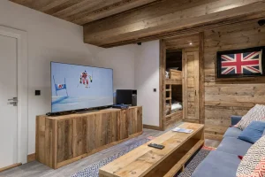 appartement alpin salon TV